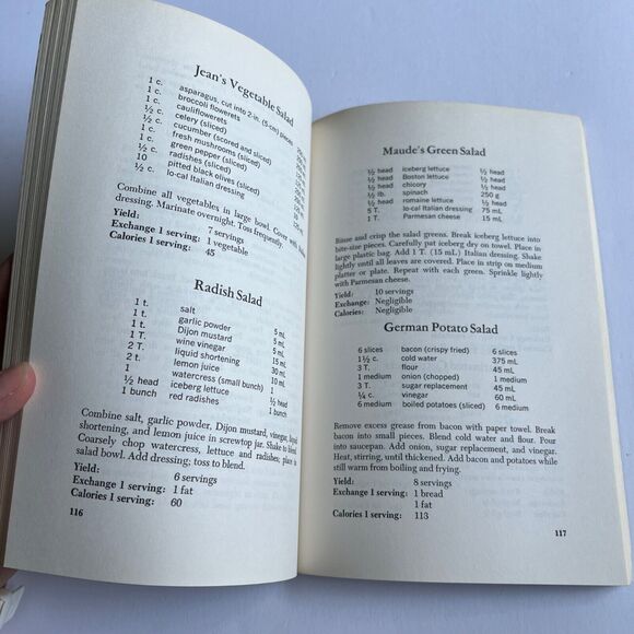 Vintage 1990 Cookbook The Complete Diabetic Cookbook Paperback - Picture 9 of 13